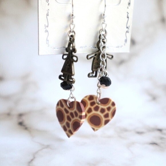 Animal Print‎ Giraffe, Boy & Girl Charm earrings - Picture 6 of 6